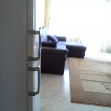 Bravo 5 Apartment